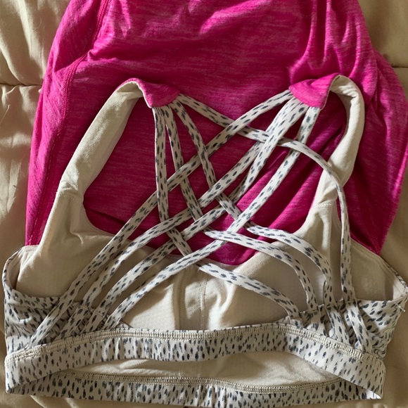 Lululemon Tank Top Racerback Built In Sports bra - Picture 6 of 6